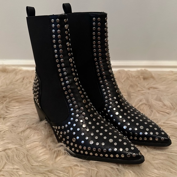 ShuShop Shoes - Studded Leather Pointed Black Boots size 7.5